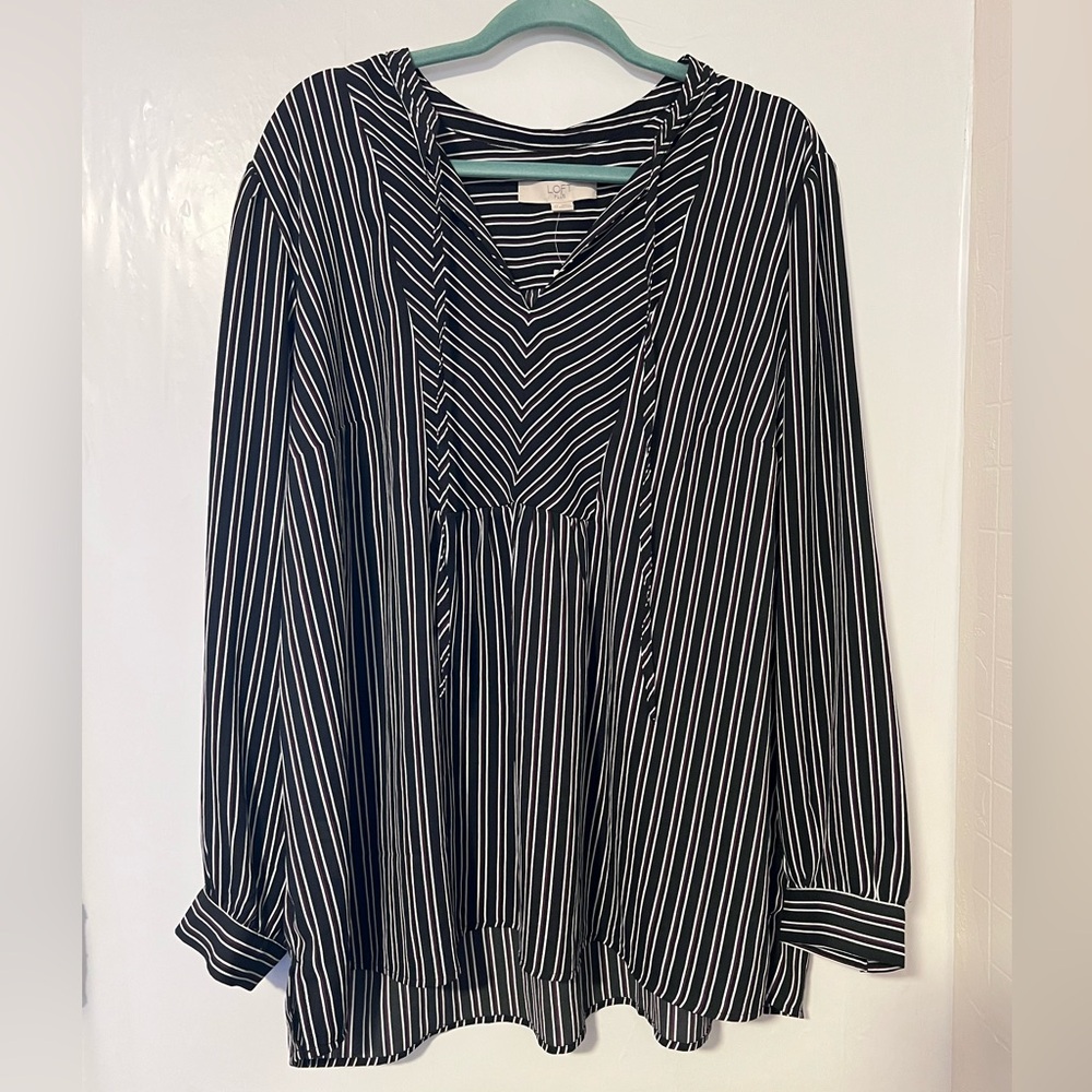 Nwt LOFT size 22 blouse top